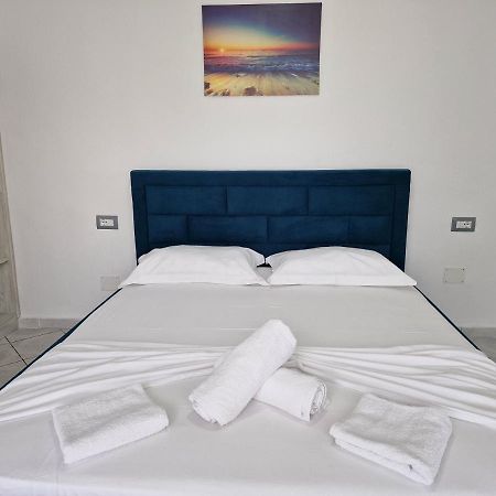 Petrefi Apartments Ksamil Exterior foto