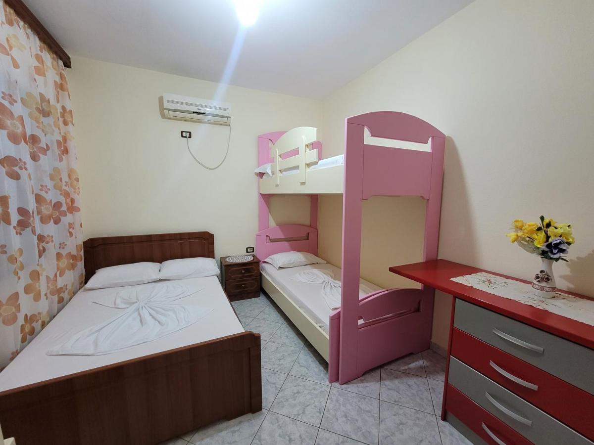Petrefi Apartments Ksamil Exterior foto